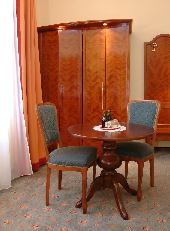 阿尔塔德莫斯尔酒店 菲拉赫 客房 照片